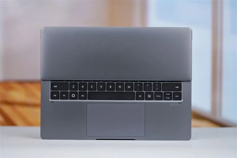 从形态到性能的全面革新！HUAWEI MatePad Edge鸿蒙二合一平板电脑评测