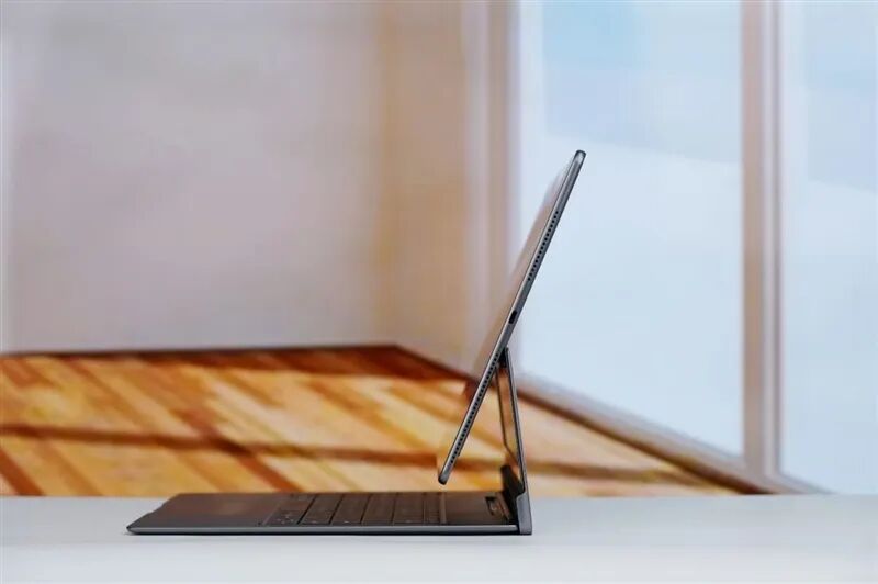 从形态到性能的全面革新！HUAWEI MatePad Edge鸿蒙二合一平板电脑评测