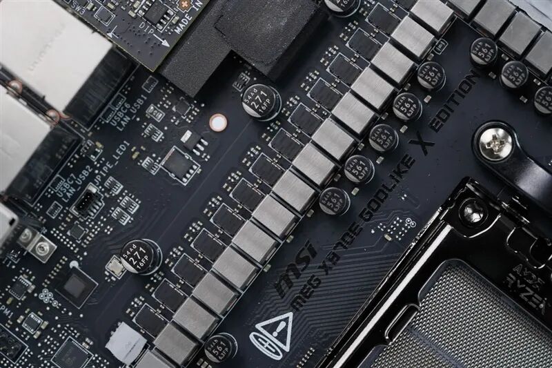 超神十年终极进化！微星MEG X870E GODLIKE X EDITION主板评测：AMD最强音 没有之一