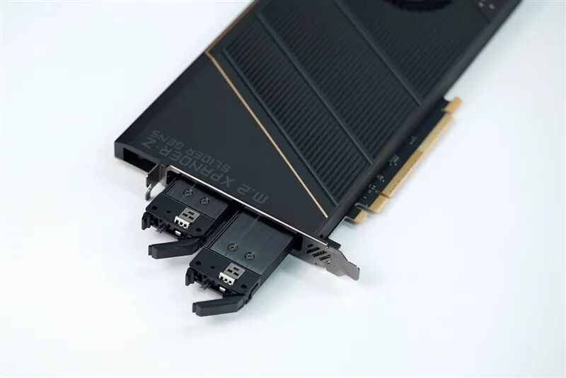 超神十年终极进化！微星MEG X870E GODLIKE X EDITION主板评测：AMD最强音 没有之一