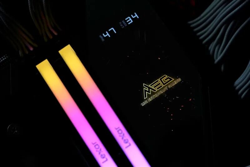 超神十年终极进化！微星MEG X870E GODLIKE X EDITION主板评测：AMD最强音 没有之一