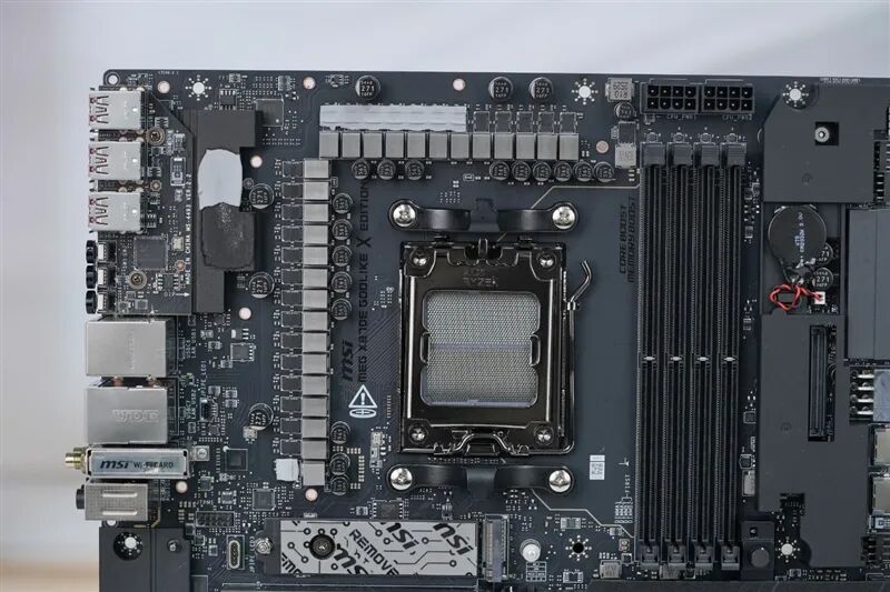 超神十年终极进化！微星MEG X870E GODLIKE X EDITION主板评测：AMD最强音 没有之一