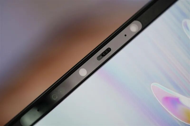 续航超22小时！微星尊爵14 AI+笔记本评测：新平台能效惊人 釉月屏Pro素质极佳