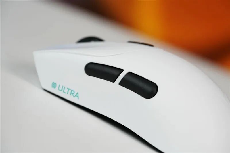 双8K没同源5G抗干扰！雷柏VT7 Ultra星闪版鼠标评测：大手玩家的电竞新选择
