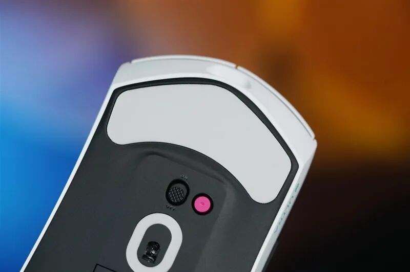 双8K没同源5G抗干扰！雷柏VT7 Ultra星闪版鼠标评测：大手玩家的电竞新选择