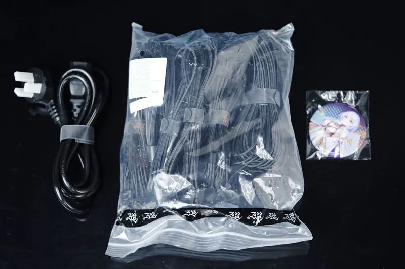 披着金牌外衣的白金牌电源！昆仑山海MU-850GD体验：实测能稳定1000W功率输出