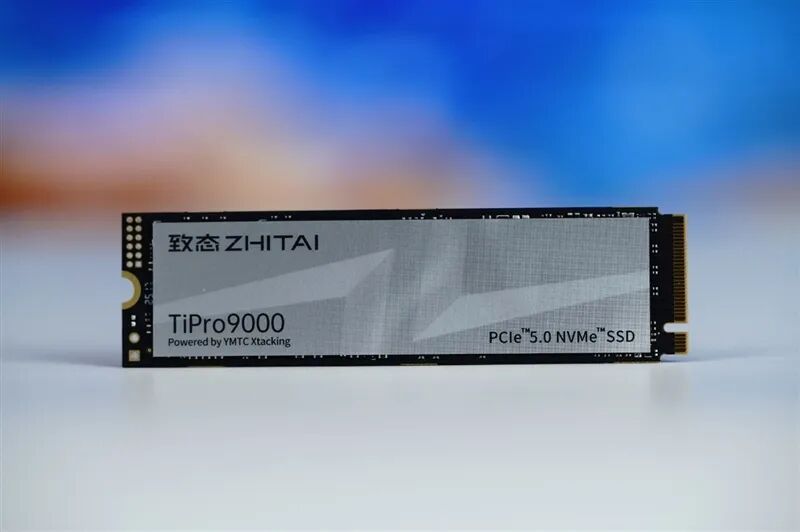 晶栈4.0闪存立威!长江存储致态TiPro9000 2TB SSD评测:缓外写入超4GB/s独一档