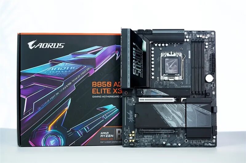锐龙9 9950X3D也没问题!技嘉B850 AORUS ELITE X3D主板评测:一键解锁X3D全部性能CPU能效更高游戏更流畅