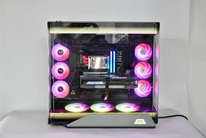 首款媲美分体水冷的一体水冷！微星CORELIQUID E15 360水冷散热器评测：目前为止 锐龙9 9950X3D最强性能释放